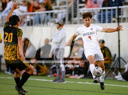 Thumbnail 2 in Grand Oaks vs Eisenhower (UIL 6A D1 Bi-District playoffs) photogallery.