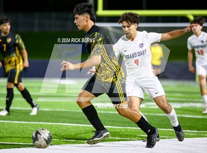Thumbnail 2 in Grand Oaks vs Eisenhower (UIL 6A D1 Bi-District playoffs) photogallery.