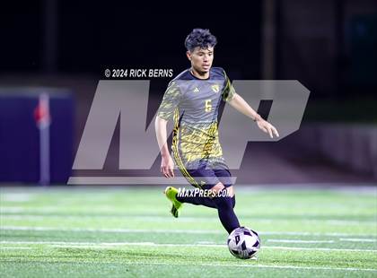 Thumbnail 2 in Grand Oaks vs Eisenhower (UIL 6A D1 Bi-District playoffs) photogallery.