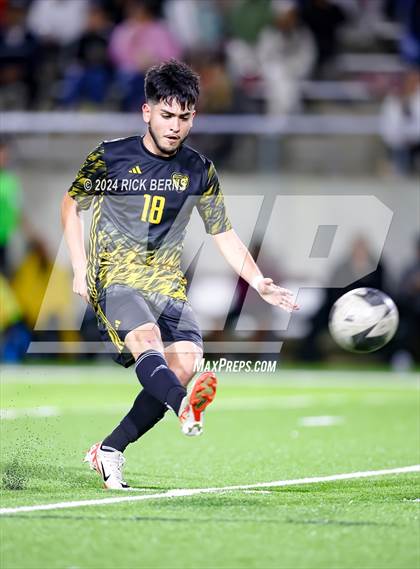 Thumbnail 3 in Grand Oaks vs Eisenhower (UIL 6A D1 Bi-District playoffs) photogallery.