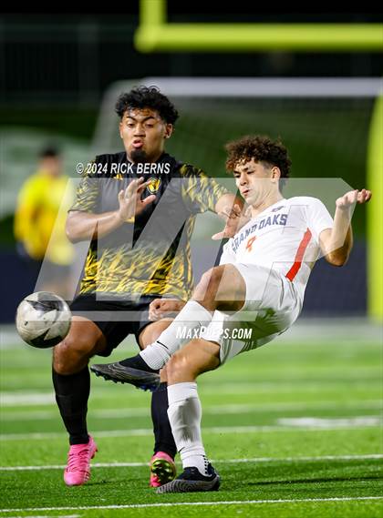 Thumbnail 2 in Grand Oaks vs Eisenhower (UIL 6A D1 Bi-District playoffs) photogallery.