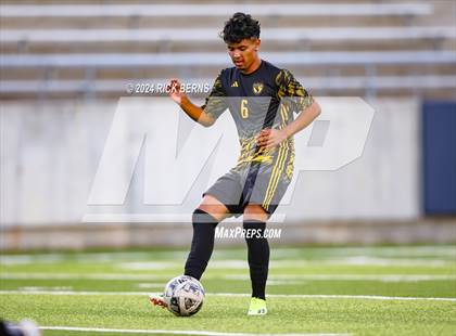 Thumbnail 2 in Grand Oaks vs Eisenhower (UIL 6A D1 Bi-District playoffs) photogallery.