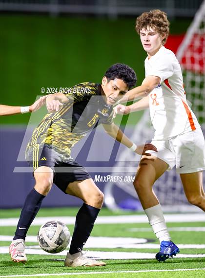 Thumbnail 1 in Grand Oaks vs Eisenhower (UIL 6A D1 Bi-District playoffs) photogallery.
