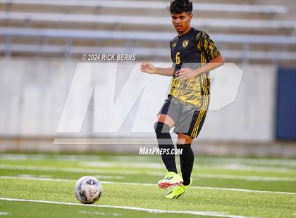 Thumbnail 3 in Grand Oaks vs Eisenhower (UIL 6A D1 Bi-District playoffs) photogallery.