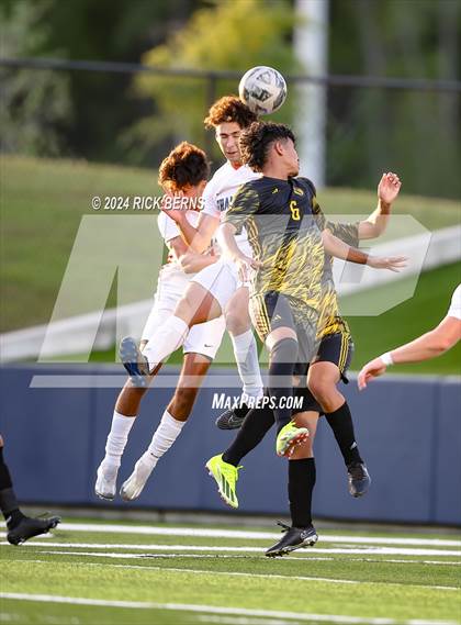 Thumbnail 3 in Grand Oaks vs Eisenhower (UIL 6A D1 Bi-District playoffs) photogallery.
