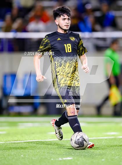 Thumbnail 1 in Grand Oaks vs Eisenhower (UIL 6A D1 Bi-District playoffs) photogallery.