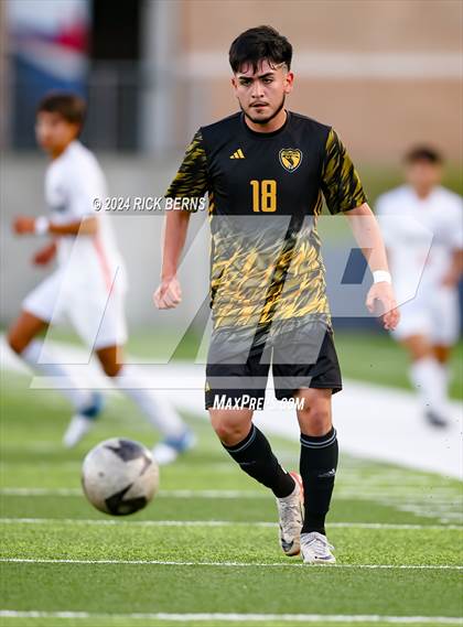 Thumbnail 1 in Grand Oaks vs Eisenhower (UIL 6A D1 Bi-District playoffs) photogallery.