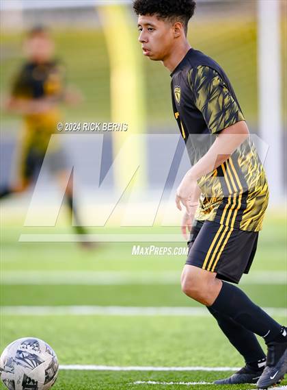 Thumbnail 1 in Grand Oaks vs Eisenhower (UIL 6A D1 Bi-District playoffs) photogallery.
