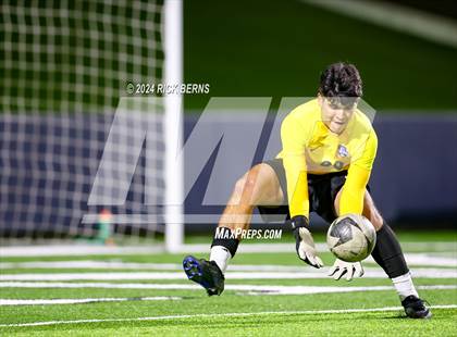 Thumbnail 3 in Grand Oaks vs Eisenhower (UIL 6A D1 Bi-District playoffs) photogallery.