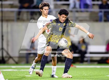 Thumbnail 3 in Grand Oaks vs Eisenhower (UIL 6A D1 Bi-District playoffs) photogallery.