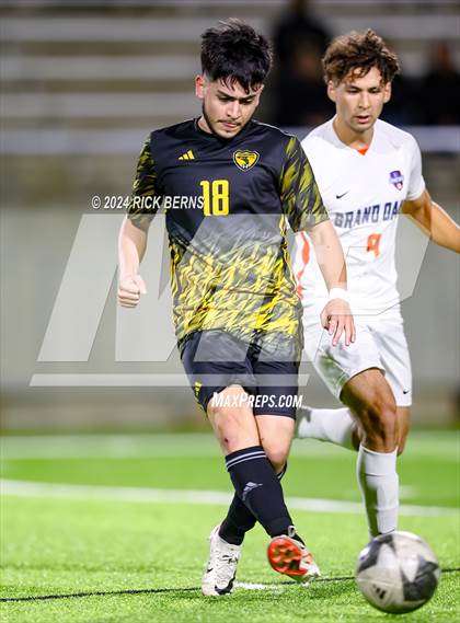 Thumbnail 3 in Grand Oaks vs Eisenhower (UIL 6A D1 Bi-District playoffs) photogallery.