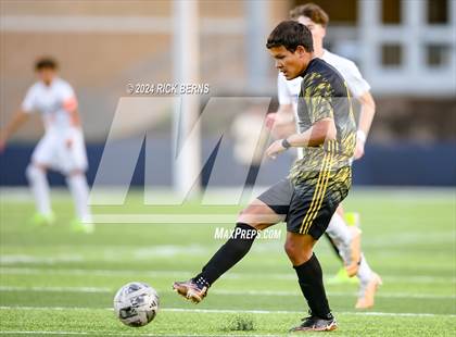 Thumbnail 1 in Grand Oaks vs Eisenhower (UIL 6A D1 Bi-District playoffs) photogallery.