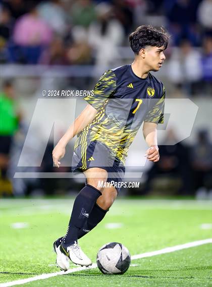 Thumbnail 3 in Grand Oaks vs Eisenhower (UIL 6A D1 Bi-District playoffs) photogallery.