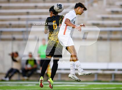 Thumbnail 1 in Grand Oaks vs Eisenhower (UIL 6A D1 Bi-District playoffs) photogallery.