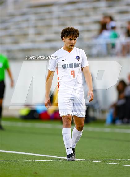 Thumbnail 2 in Grand Oaks vs Eisenhower (UIL 6A D1 Bi-District playoffs) photogallery.