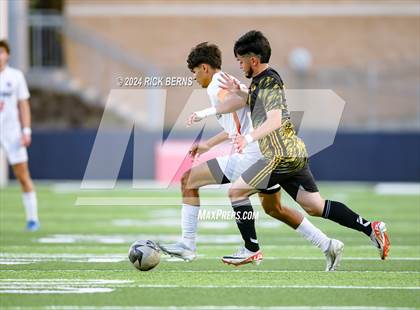 Thumbnail 3 in Grand Oaks vs Eisenhower (UIL 6A D1 Bi-District playoffs) photogallery.