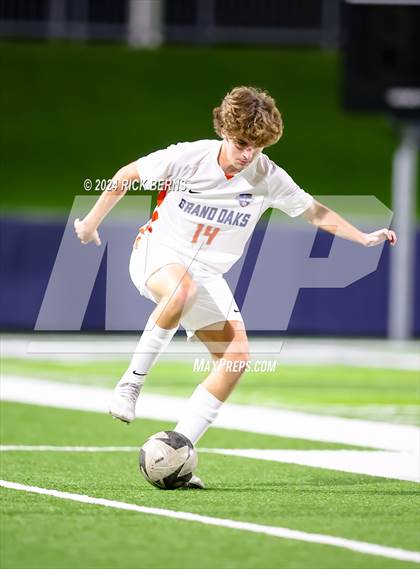 Thumbnail 3 in Grand Oaks vs Eisenhower (UIL 6A D1 Bi-District playoffs) photogallery.