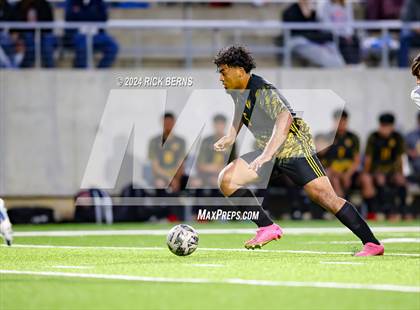Thumbnail 3 in Grand Oaks vs Eisenhower (UIL 6A D1 Bi-District playoffs) photogallery.