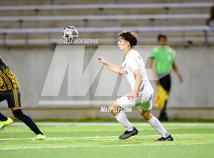 Thumbnail 3 in Grand Oaks vs Eisenhower (UIL 6A D1 Bi-District playoffs) photogallery.