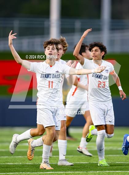 Thumbnail 2 in Grand Oaks vs Eisenhower (UIL 6A D1 Bi-District playoffs) photogallery.