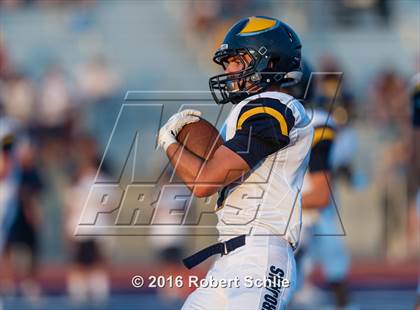 Thumbnail 1 in Oak Ridge vs. Vista del Lago photogallery.