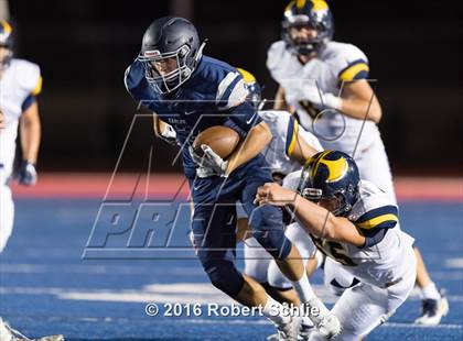 Thumbnail 2 in Oak Ridge vs. Vista del Lago photogallery.