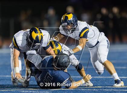 Thumbnail 2 in Oak Ridge vs. Vista del Lago photogallery.