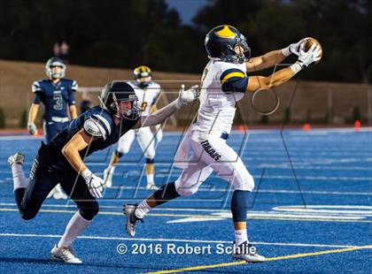 Thumbnail 3 in Oak Ridge vs. Vista del Lago photogallery.