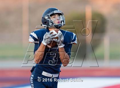 Thumbnail 3 in Oak Ridge vs. Vista del Lago photogallery.
