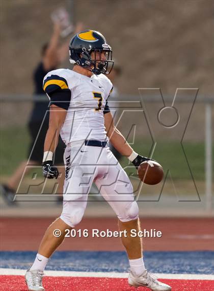 Thumbnail 3 in Oak Ridge vs. Vista del Lago photogallery.