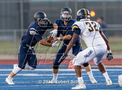 Thumbnail 3 in Oak Ridge vs. Vista del Lago photogallery.