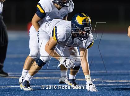 Thumbnail 2 in Oak Ridge vs. Vista del Lago photogallery.
