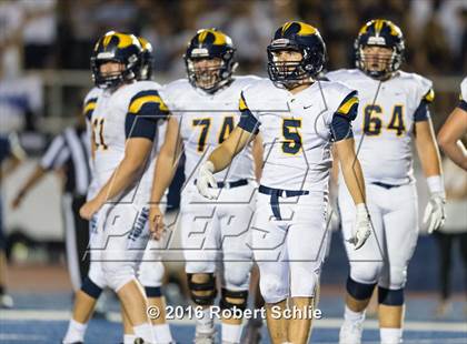 Thumbnail 2 in Oak Ridge vs. Vista del Lago photogallery.