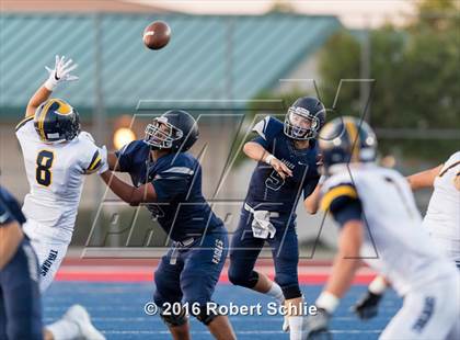 Thumbnail 1 in Oak Ridge vs. Vista del Lago photogallery.
