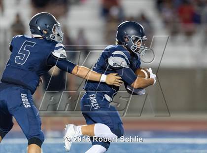 Thumbnail 2 in Oak Ridge vs. Vista del Lago photogallery.