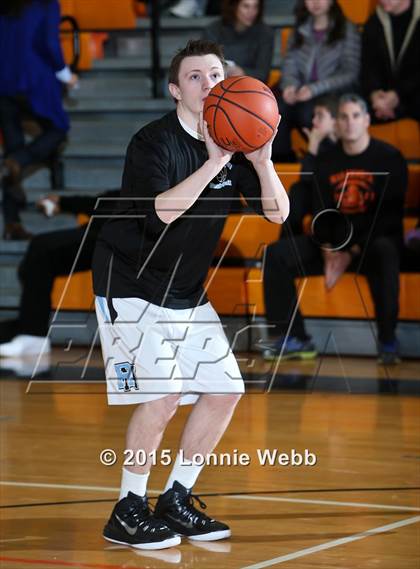 Thumbnail 3 in Rye Neck vs Mamaroneck (Mamaroneck Tournament) photogallery.