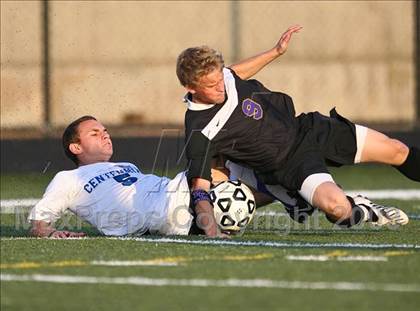 Thumbnail 1 in East Coweta vs Centennial (5A Semifinal) photogallery.