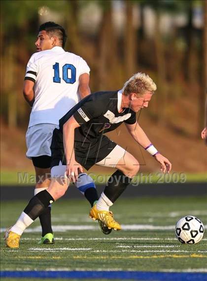 Thumbnail 3 in East Coweta vs Centennial (5A Semifinal) photogallery.