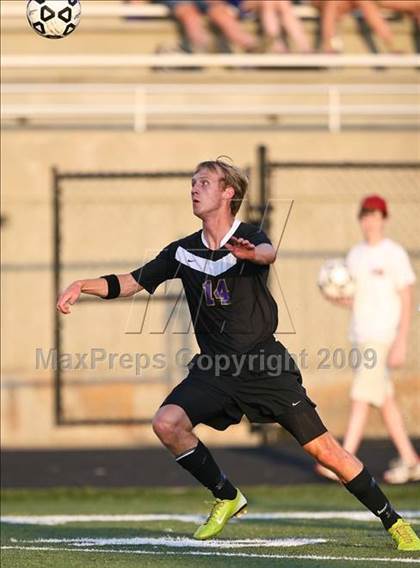 Thumbnail 2 in East Coweta vs Centennial (5A Semifinal) photogallery.
