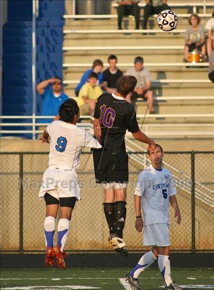 Thumbnail 3 in East Coweta vs Centennial (5A Semifinal) photogallery.