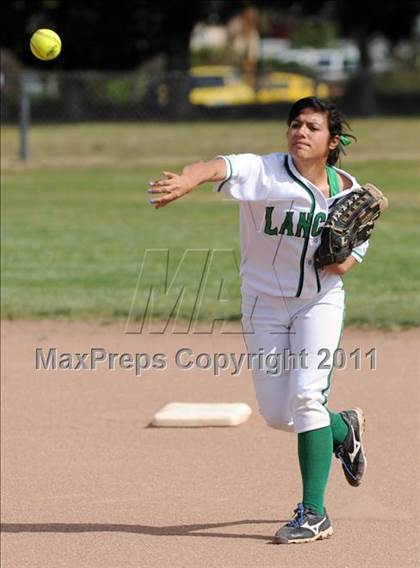 Thumbnail 3 in Cabrillo vs. Thousand Oaks photogallery.