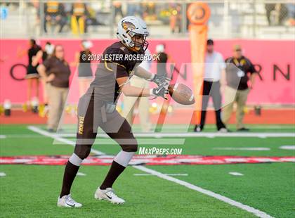 Thumbnail 2 in Eagle Pass vs. Hanna (UIL 6A Area Playoffs) photogallery.