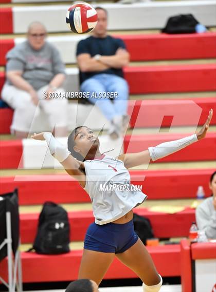 Thumbnail 1 in Tompkins vs. Cypress Woods (KISD/CFISD Tournament) photogallery.
