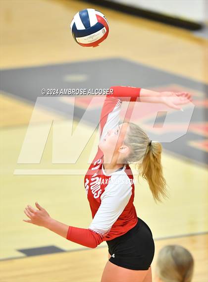Thumbnail 2 in Tompkins vs. Cypress Woods (KISD/CFISD Tournament) photogallery.