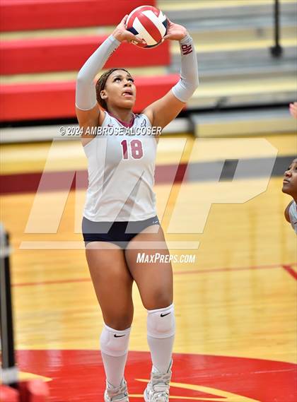 Thumbnail 2 in Tompkins vs. Cypress Woods (KISD/CFISD Tournament) photogallery.