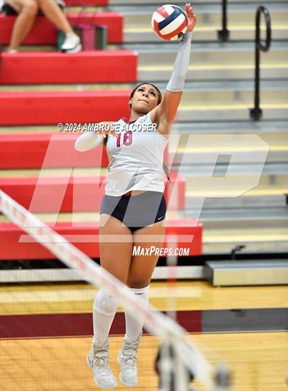 Thumbnail 3 in Tompkins vs. Cypress Woods (KISD/CFISD Tournament) photogallery.