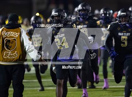 Thumbnail 2 in South Oak Cliff @ Port Neches-Groves (UIL 5A D2 Football Quarterfinals) photogallery.