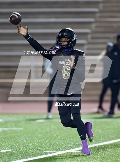 Thumbnail 1 in South Oak Cliff @ Port Neches-Groves (UIL 5A D2 Football Quarterfinals) photogallery.