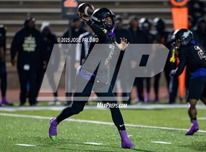 Thumbnail 1 in South Oak Cliff @ Port Neches-Groves (UIL 5A D2 Football Quarterfinals) photogallery.