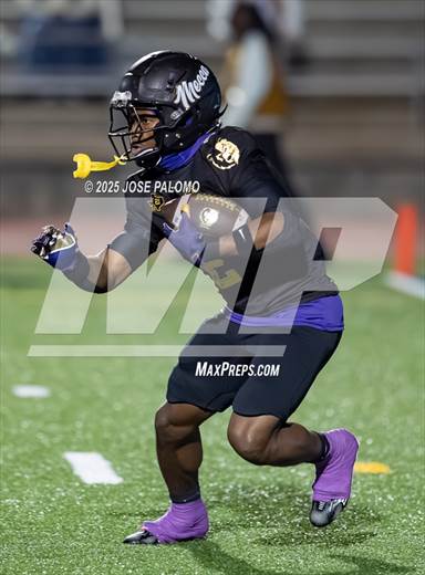 South Oak Cliff @ Port Neches-Groves (UIL 5A D2 Football Quarterfinals)